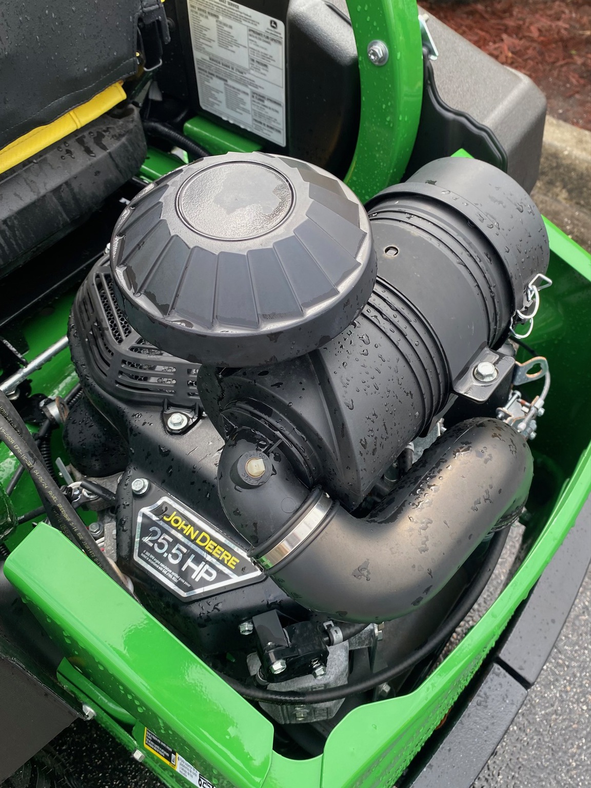 2025 John Deere Z930M SALE ON THIS UNIT ONLY Image 5