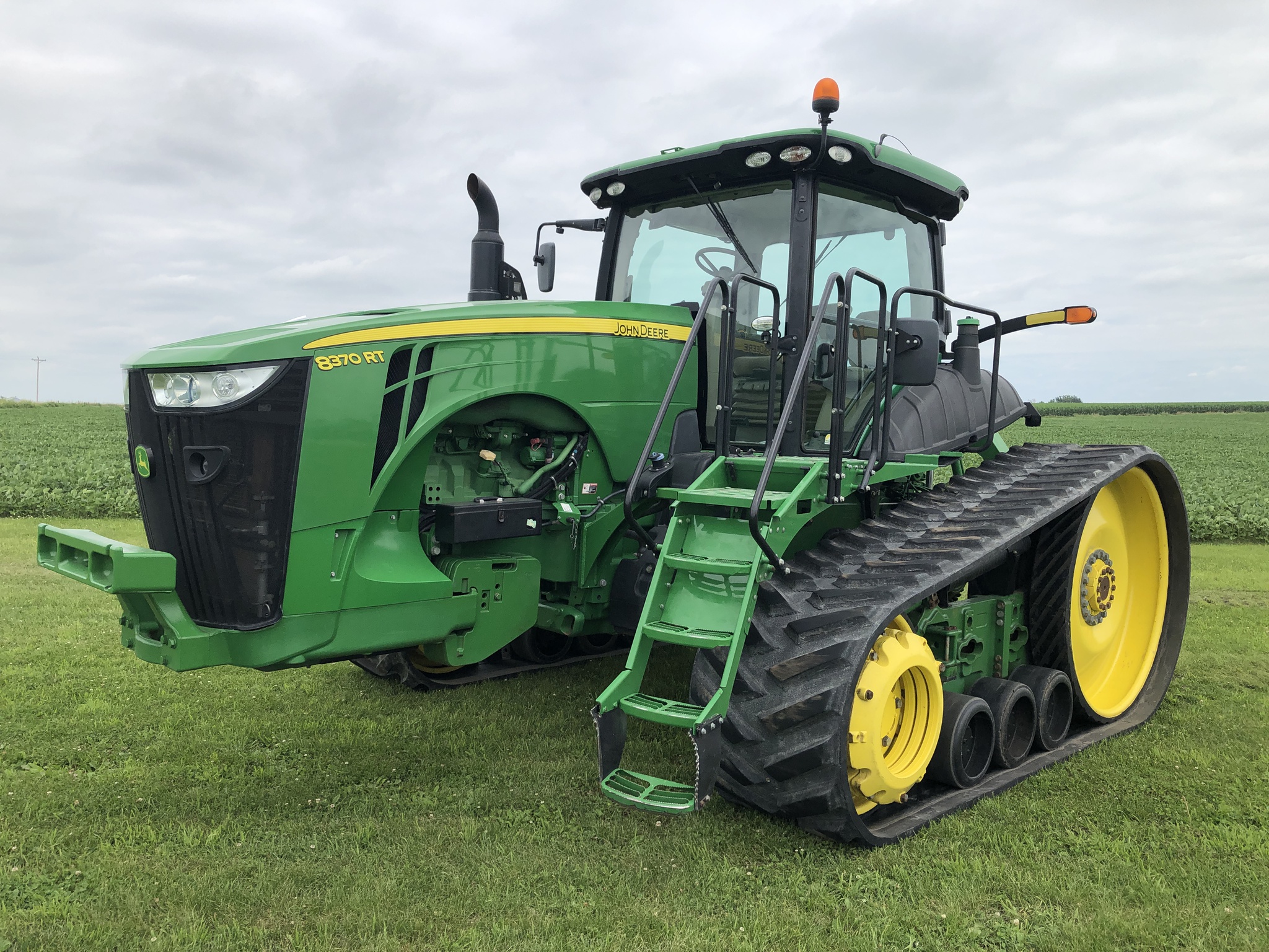 2016 John Deere 8370RT Image 1