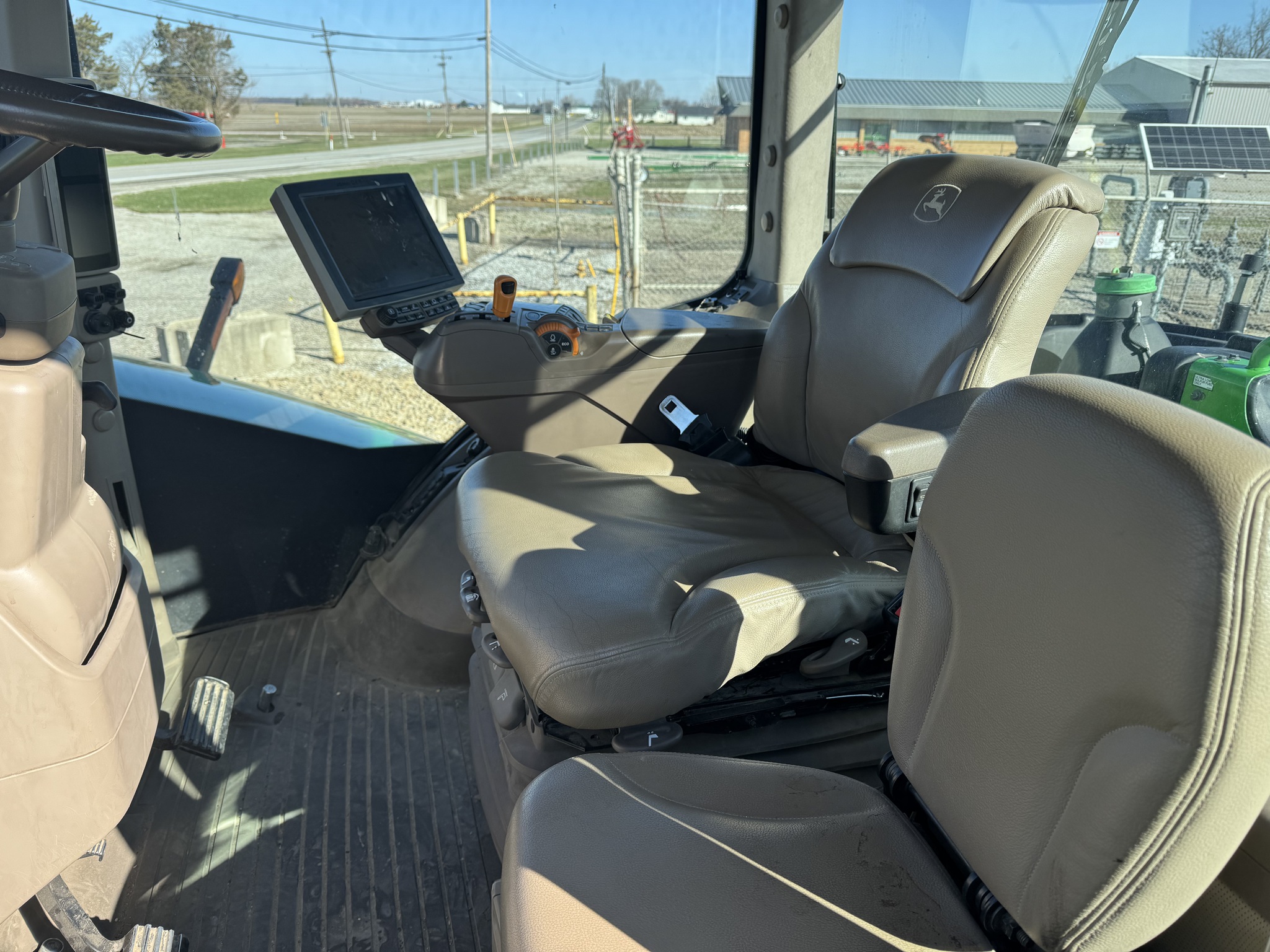 2019 John Deere 9420R Image 8