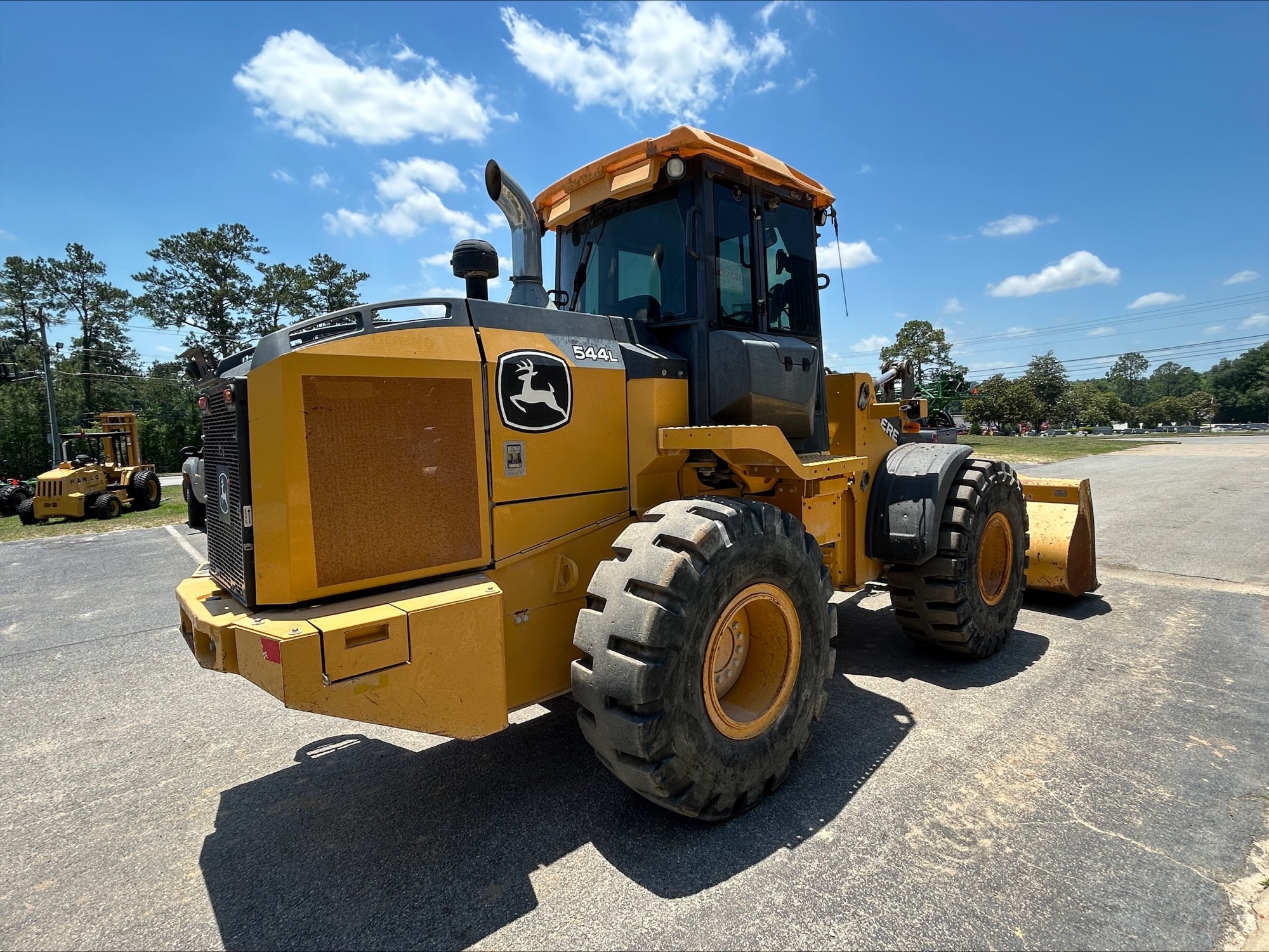 2019 John Deere 544L Image 3