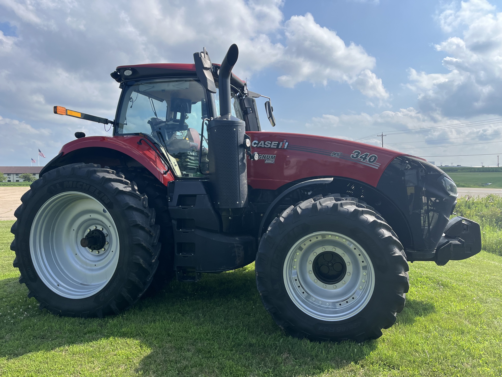  2024 Case IH Magnum 340 AFS at Heritage Tractor in Princeton, IL