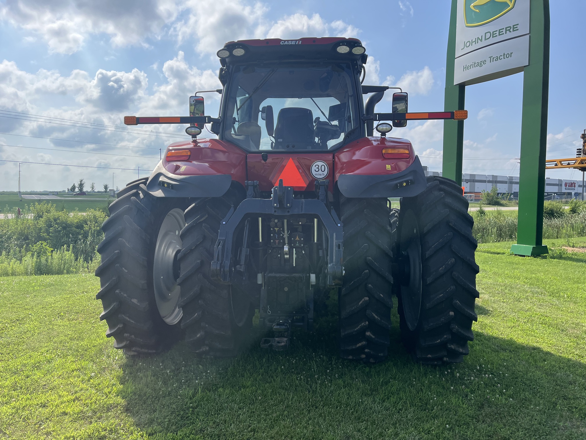  2024 Case IH Magnum 340 AFS at Heritage Tractor in Princeton, IL