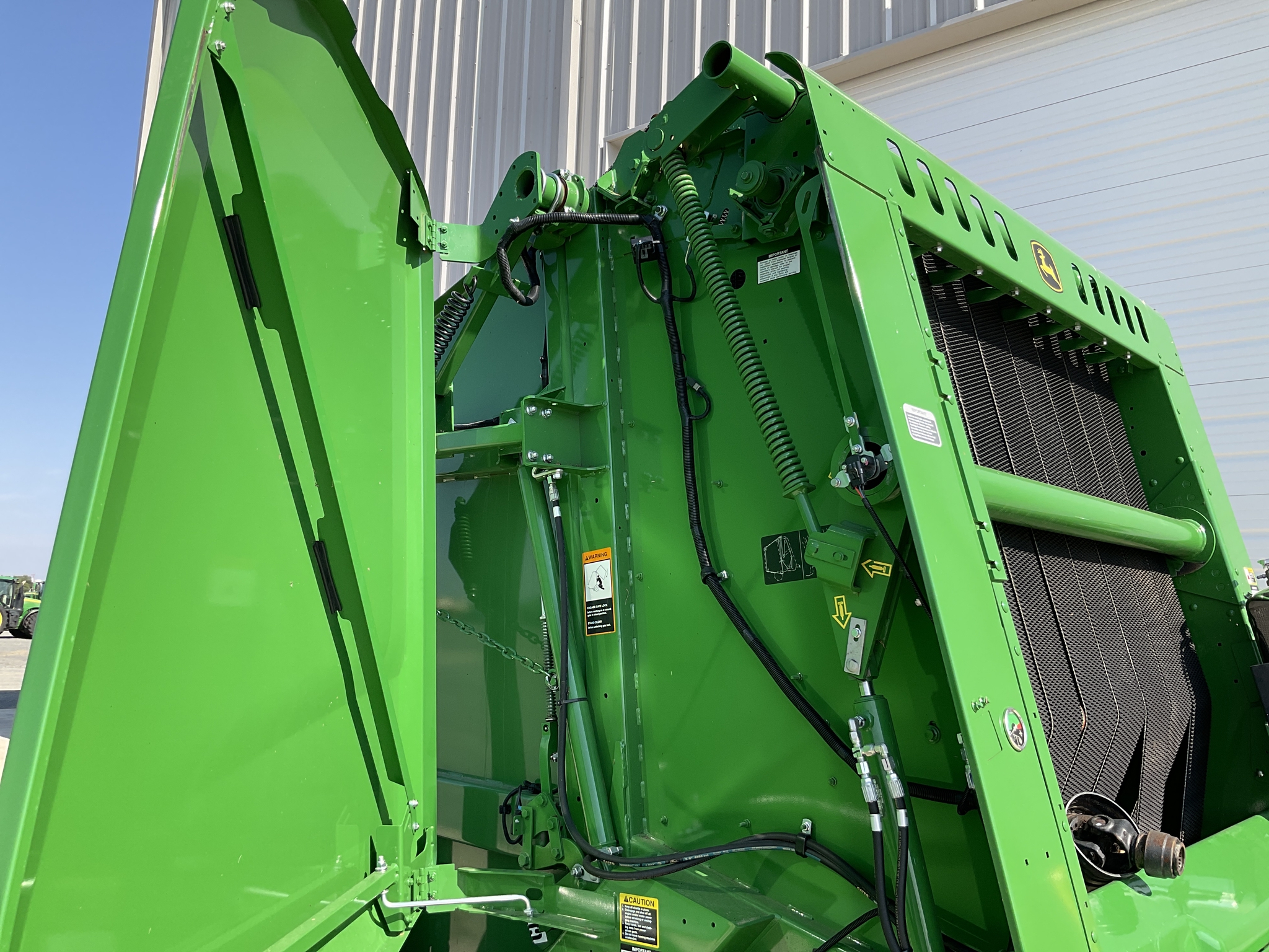 2023 John Deere 560M Image 14