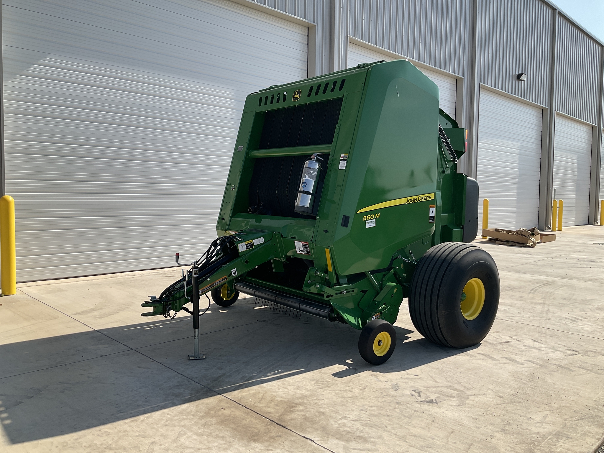 2023 John Deere 560M Image 2