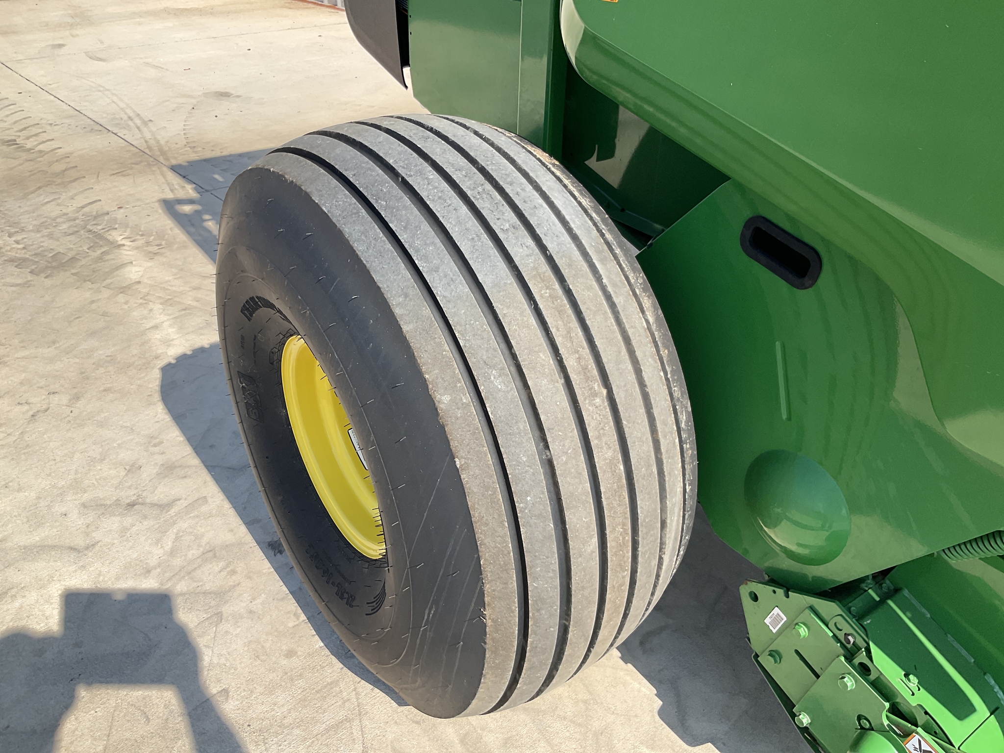 2023 John Deere 560M Image 26