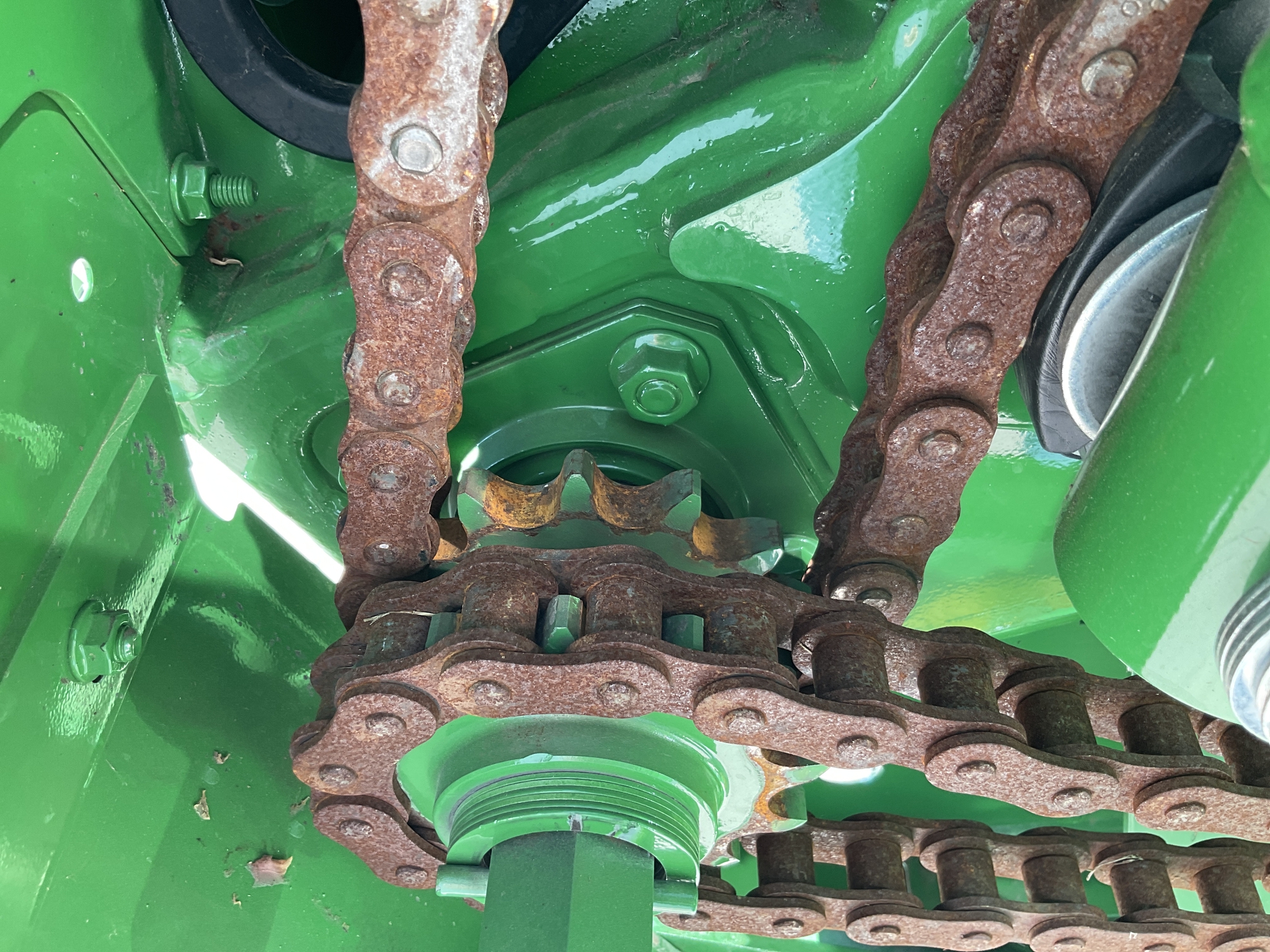 2023 John Deere 560M Image 13