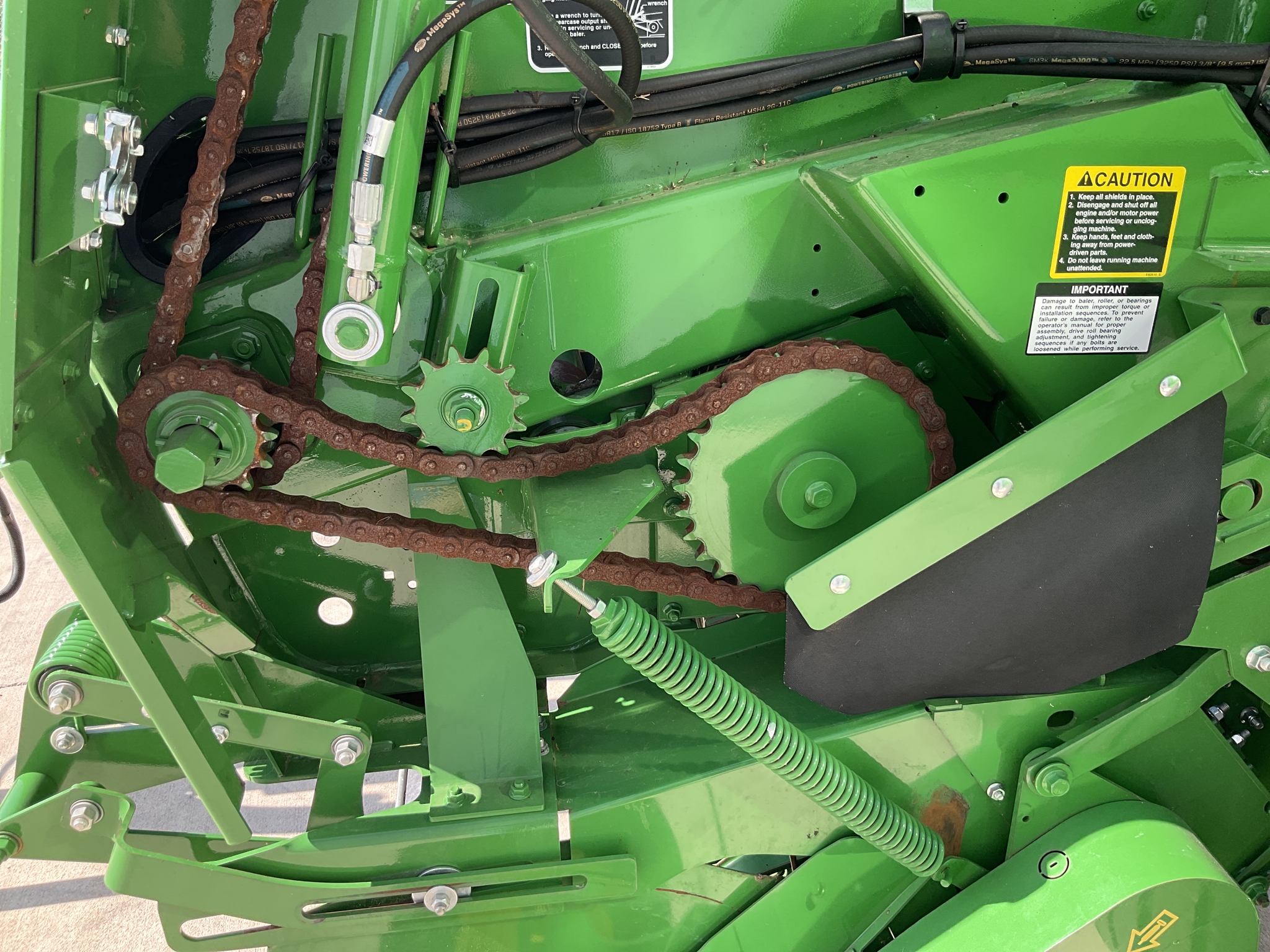 2023 John Deere 560M Image 12