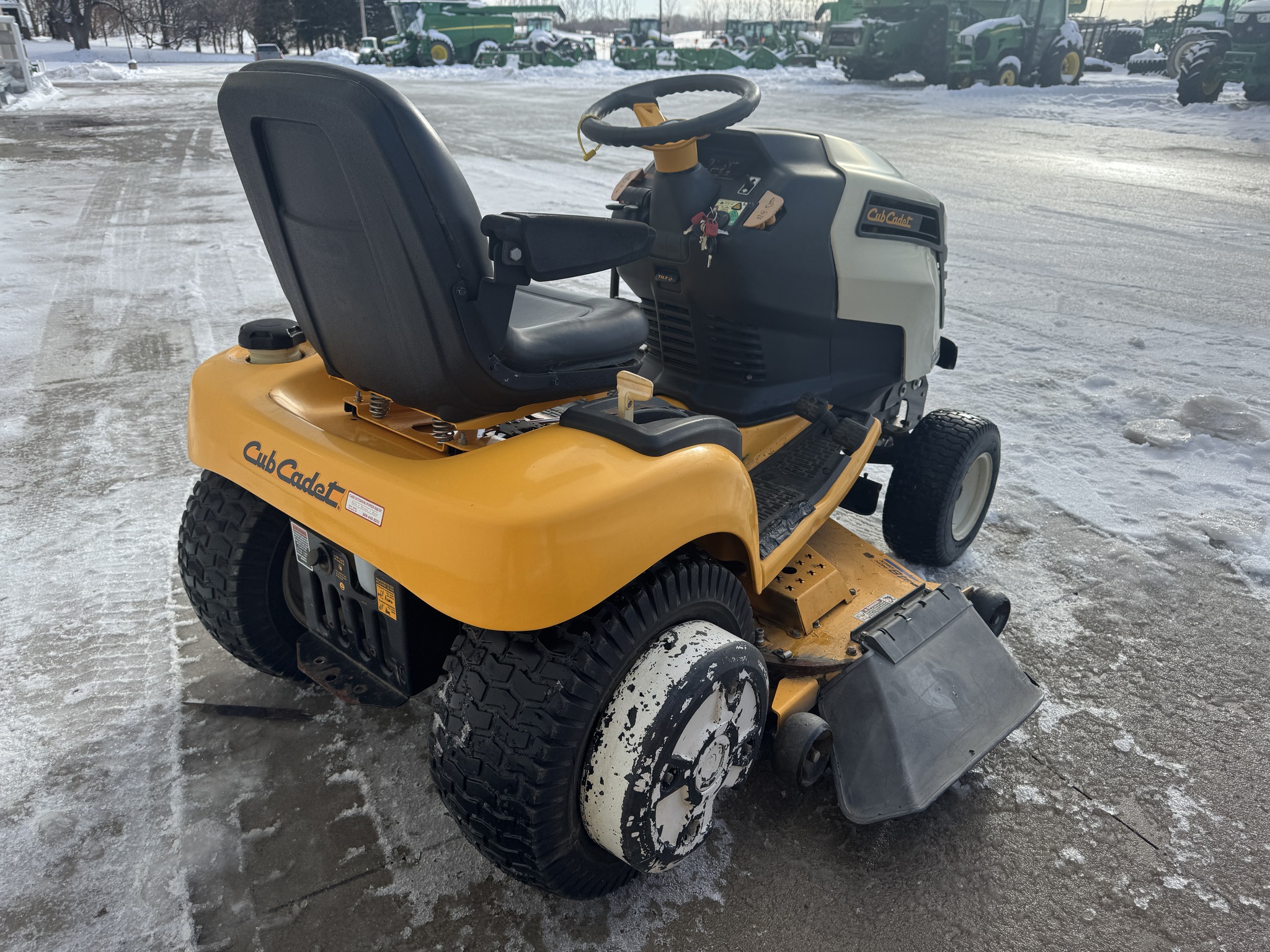 2012 Cub Cadet GTX2100 Image 8
