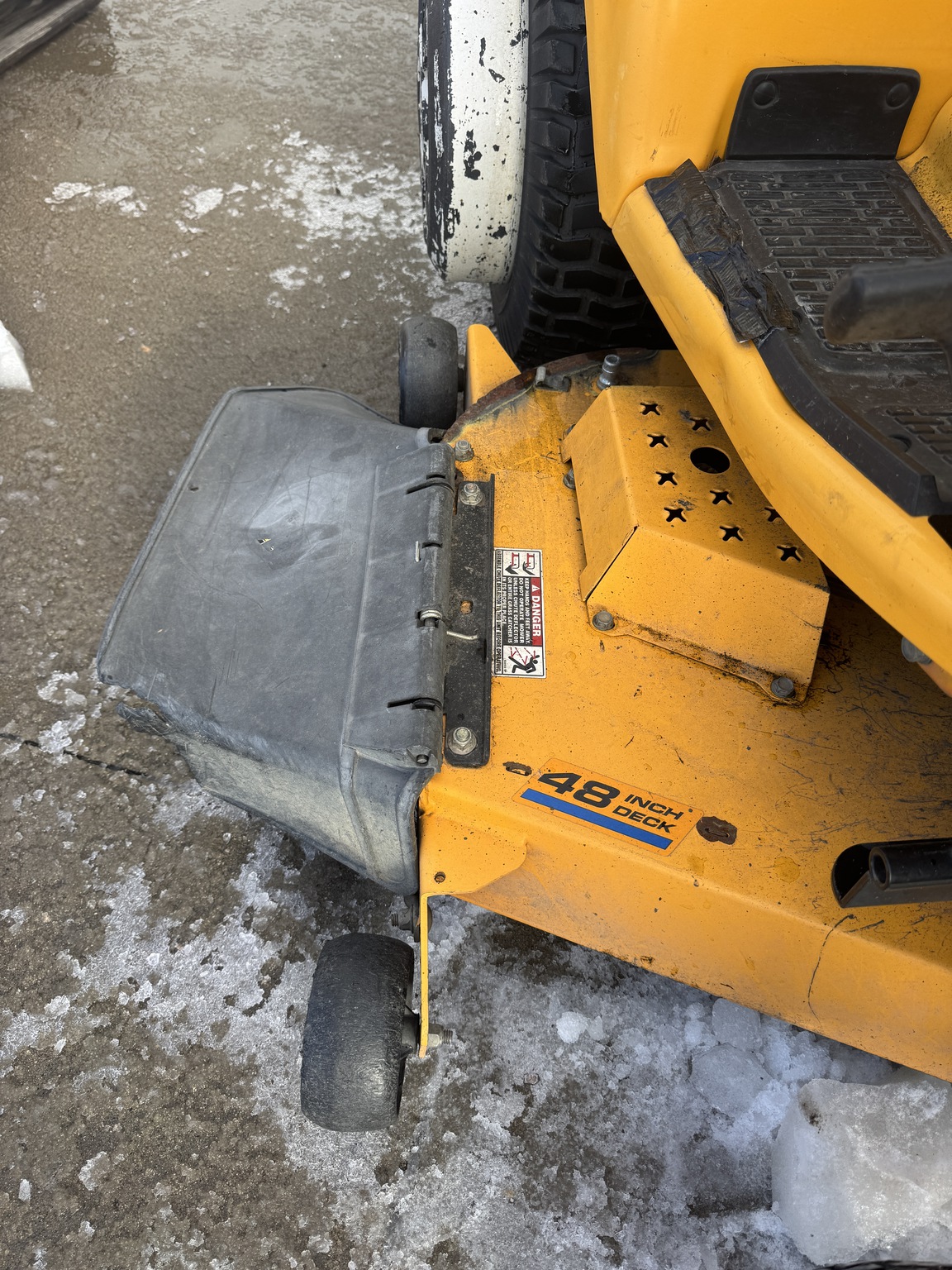 2012 Cub Cadet GTX2100 Image 9