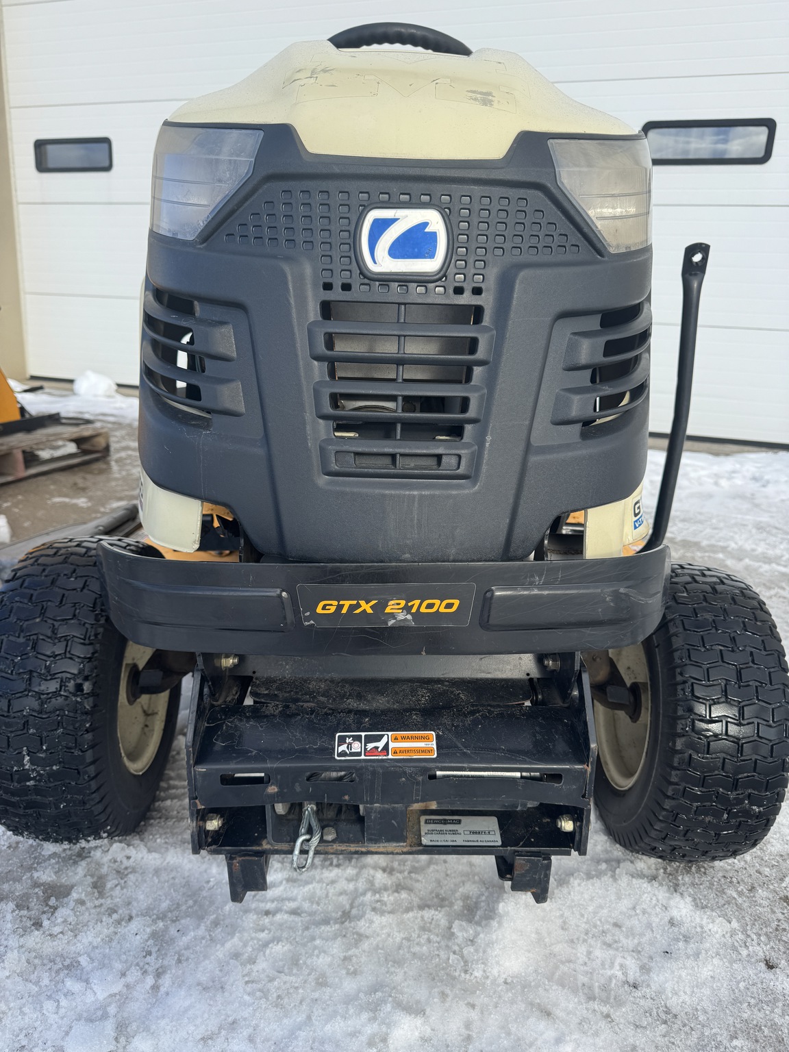 2012 Cub Cadet GTX2100 Image 11