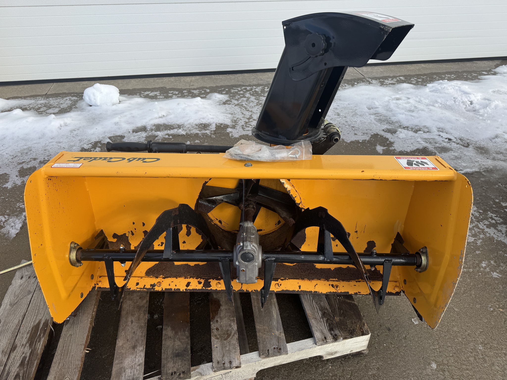 2012 Cub Cadet GTX2100 Image 16