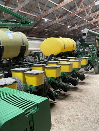2008 John-Deere 1770NT