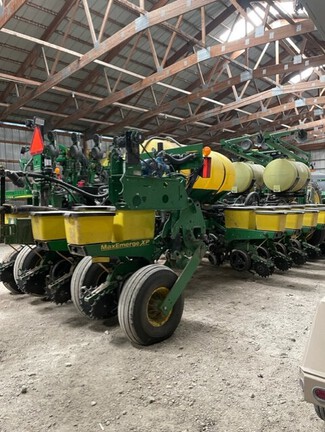 2008 John-Deere 1770NT