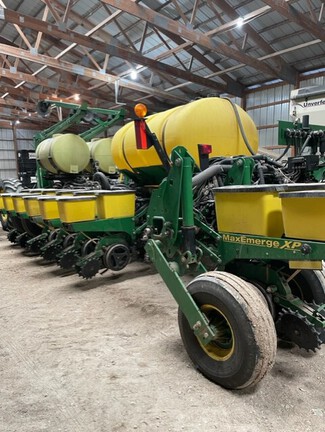 2008 John-Deere 1770NT