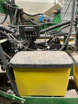 2008 John-Deere 1770NT