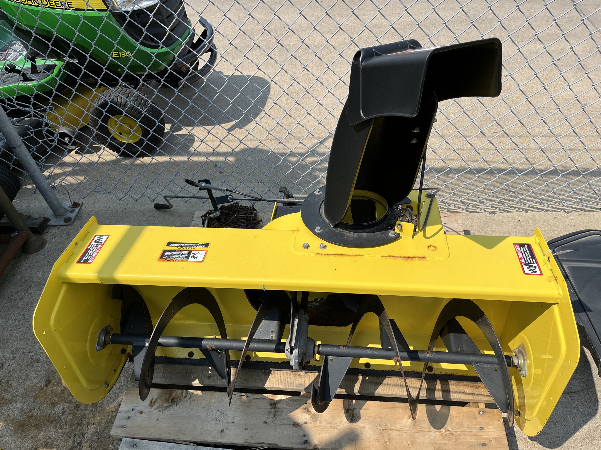 2011 John Deere 44 Image 1