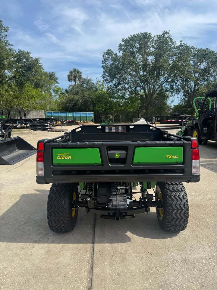 2025 John Deere TX 4X2 Image 4