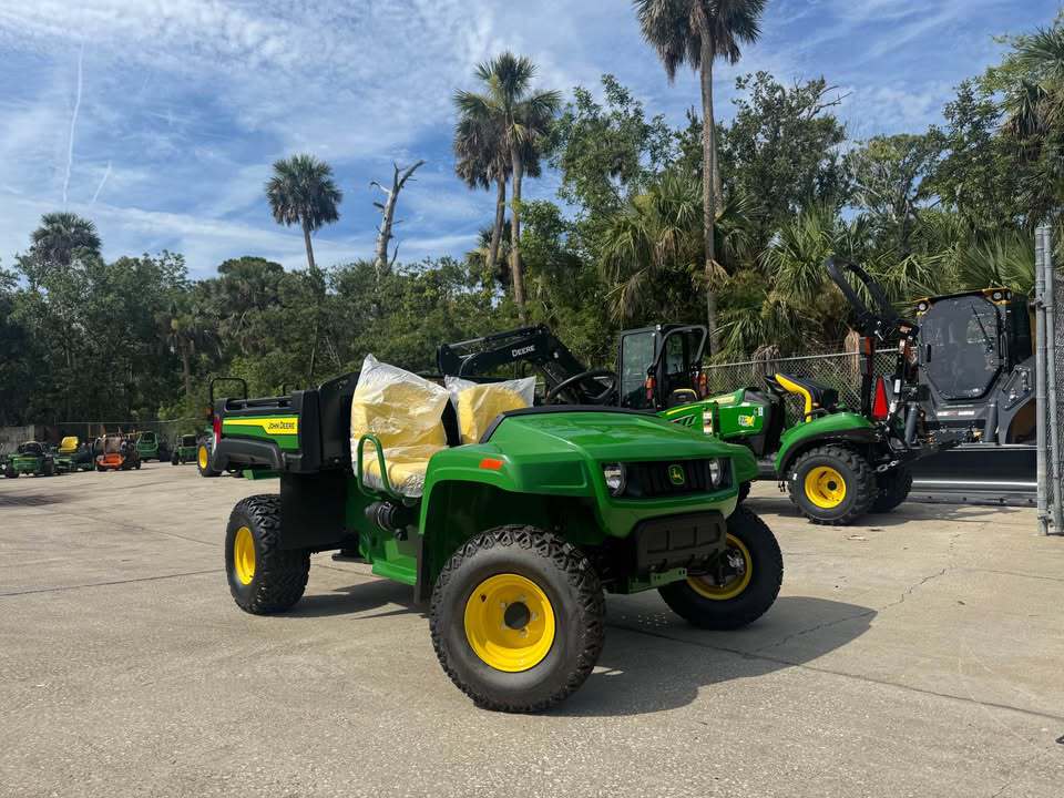 2025 John Deere TX 4X2 Image 1