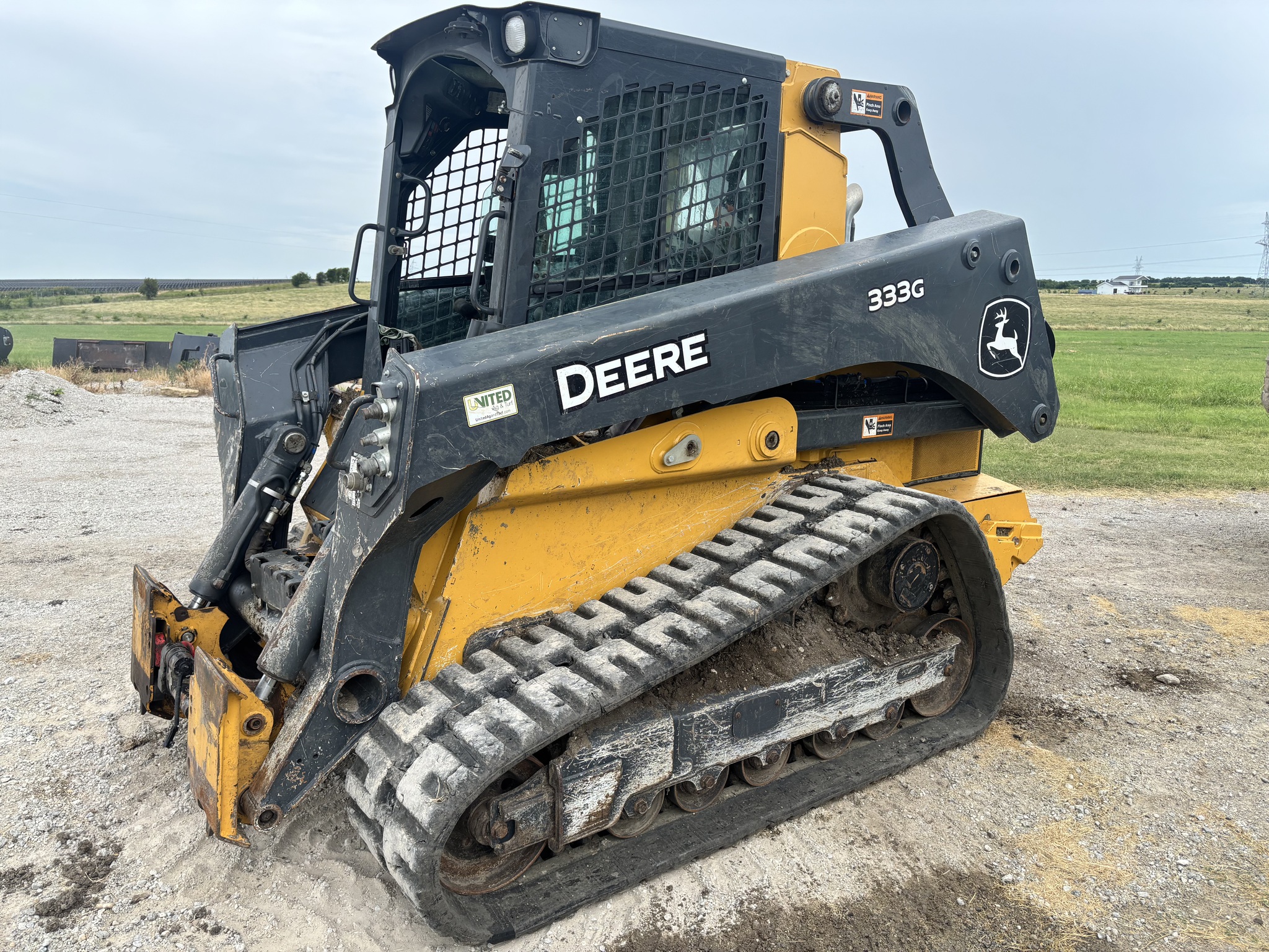 2020 John Deere 333G Image 3