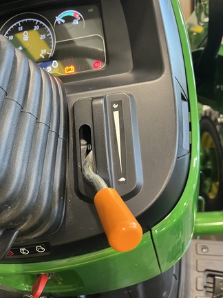 2024 John Deere 4044R (10th thumbnail)