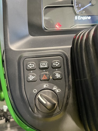 2024 John Deere 4044R (11th thumbnail)