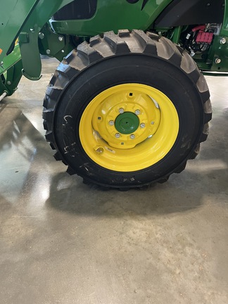 2024 John Deere 4044R (16th thumbnail)