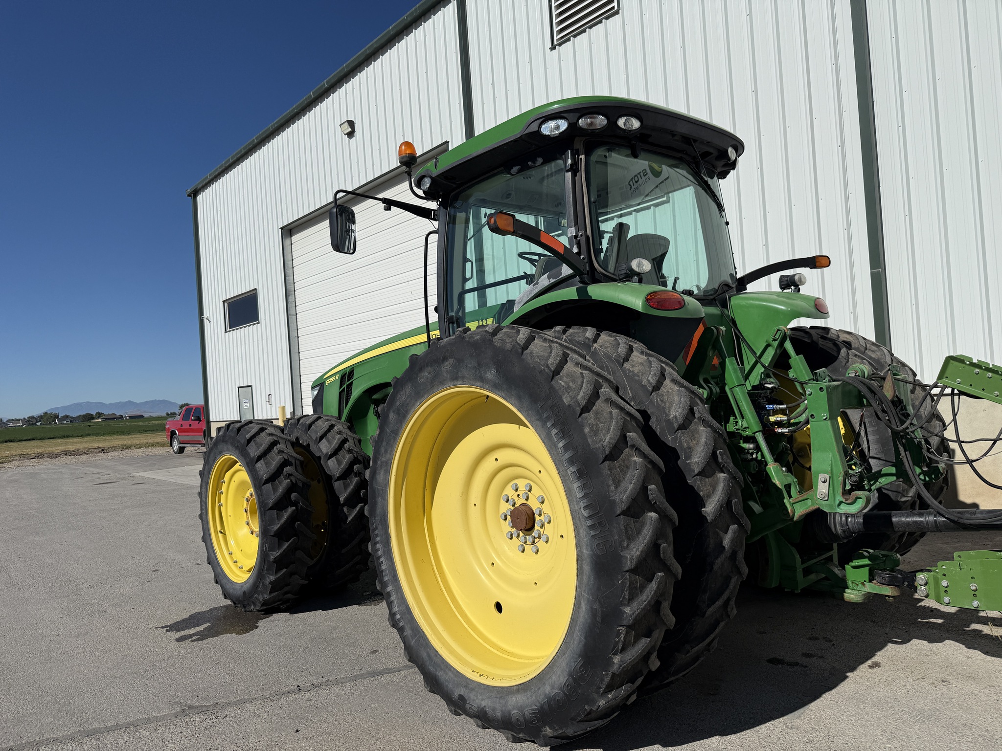 2014 John Deere 8285R Image 3