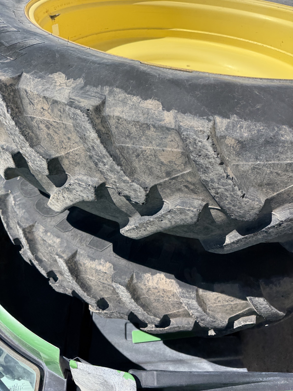 2014 John Deere 8285R Image 15