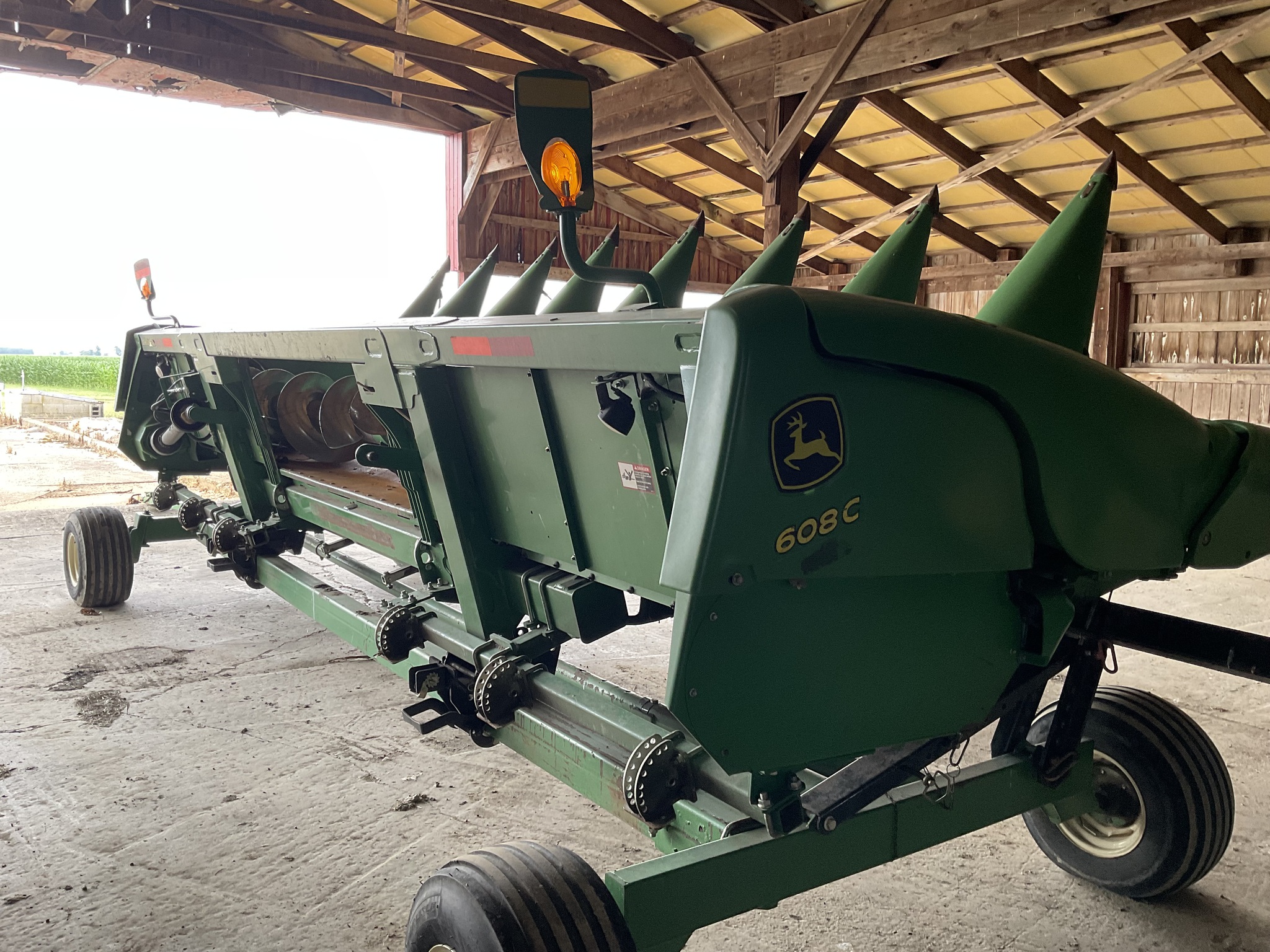 2012 John Deere 608C Image 2