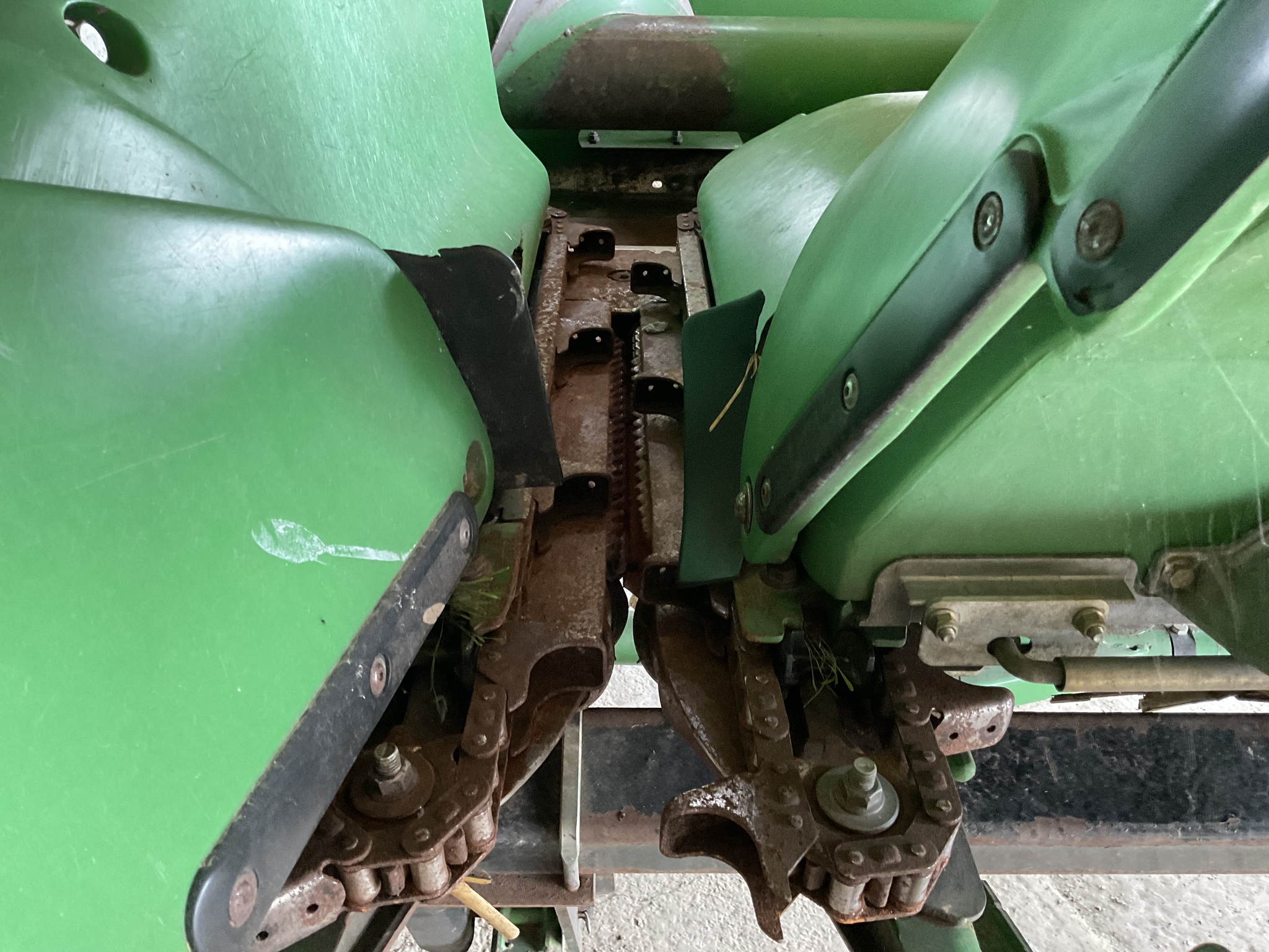 2012 John Deere 608C Image 12