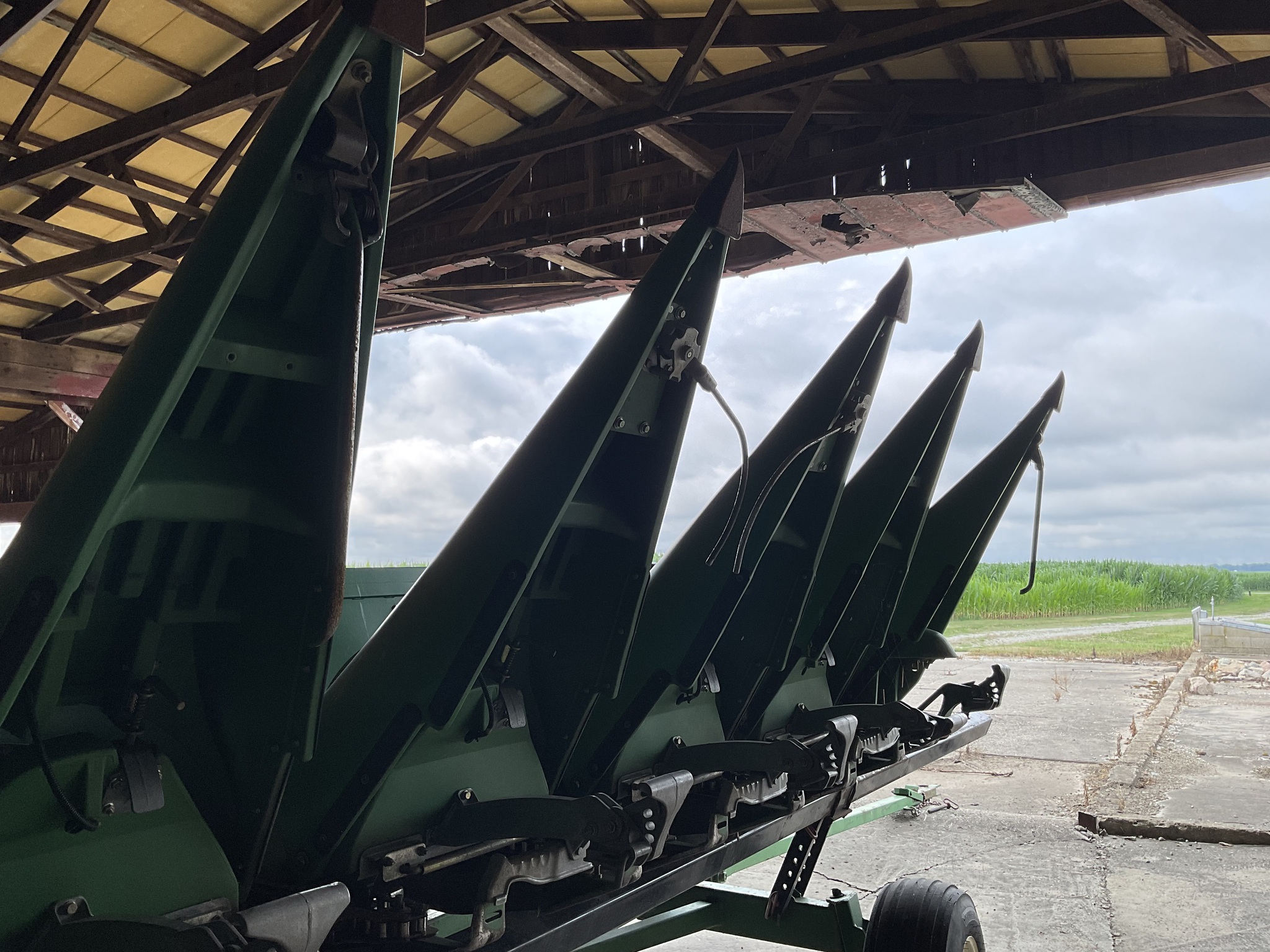 2012 John Deere 608C Image 10