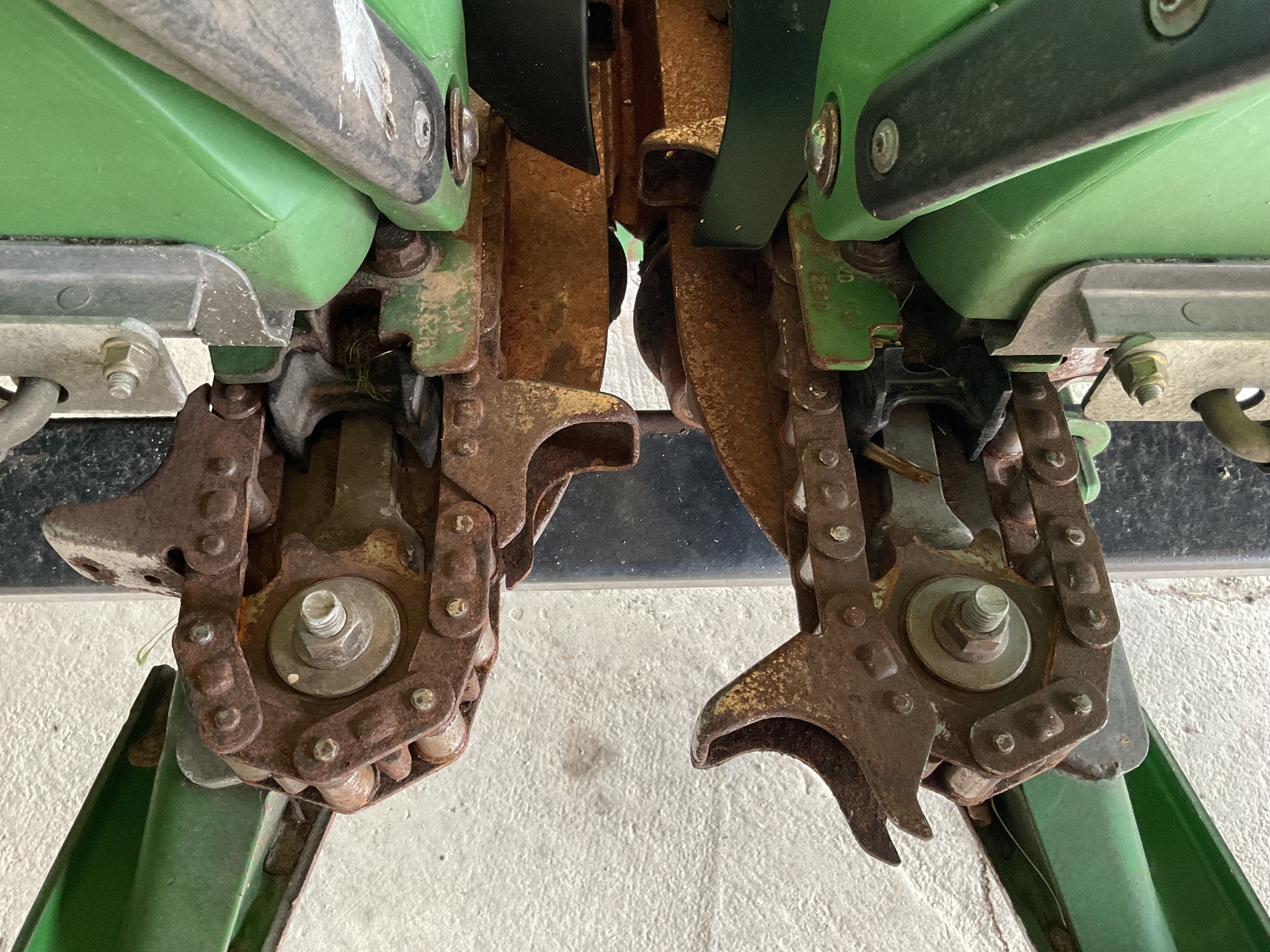 2012 John Deere 608C Image 6