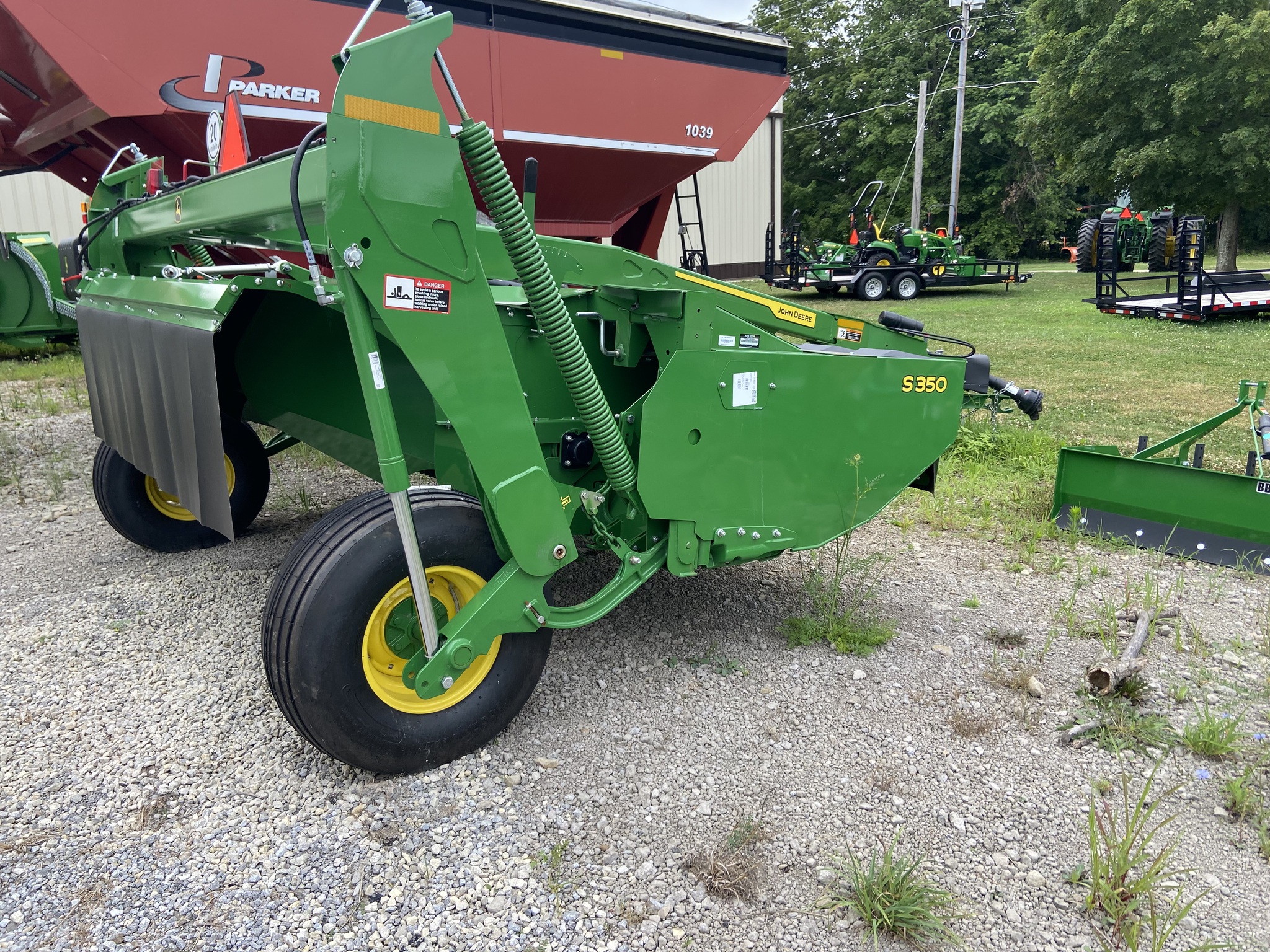 2025 John Deere S350 Image 4