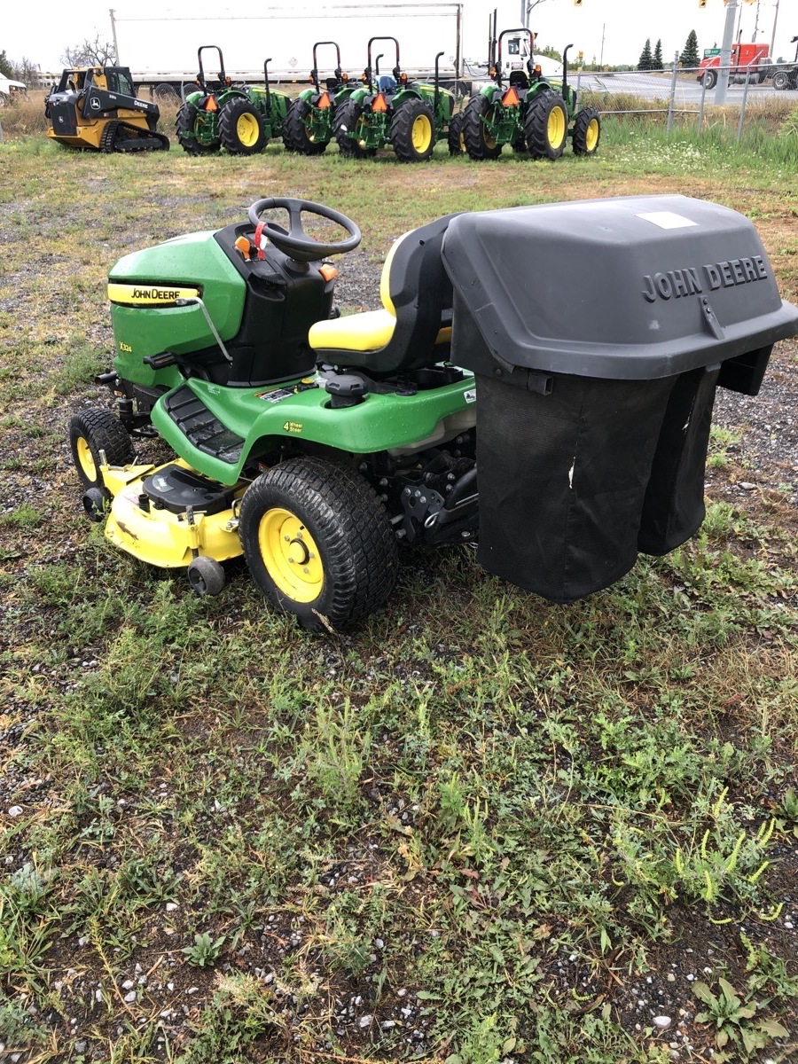 2013 John Deere X324 Image 5