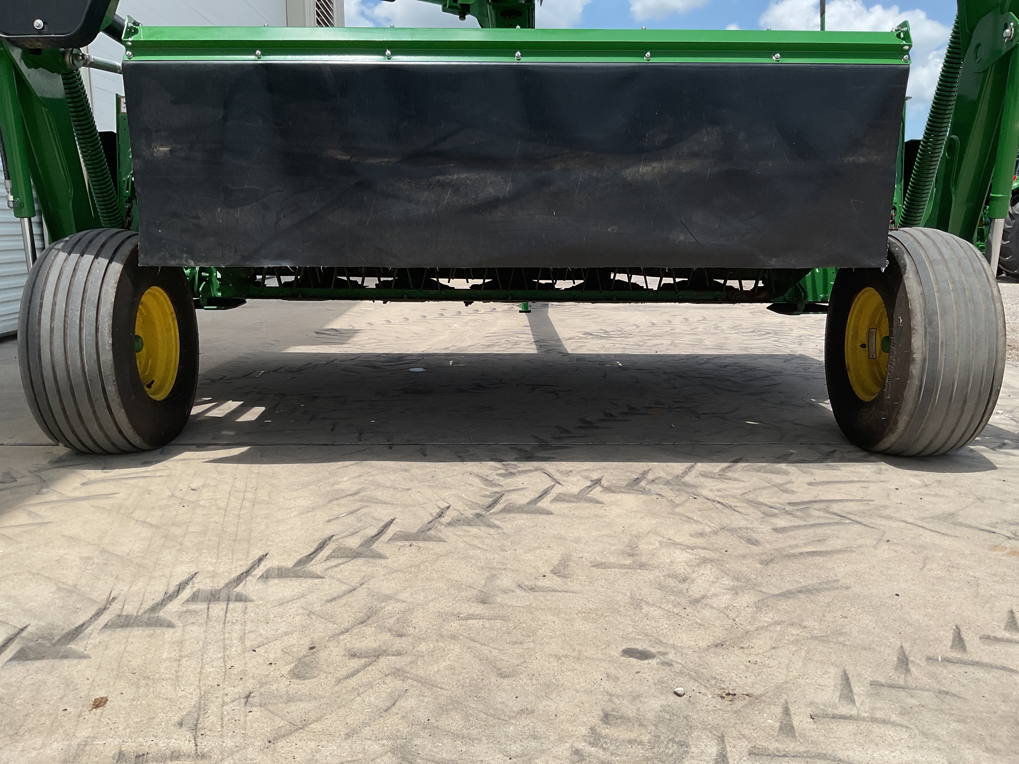 2023 John Deere C350 Image 6