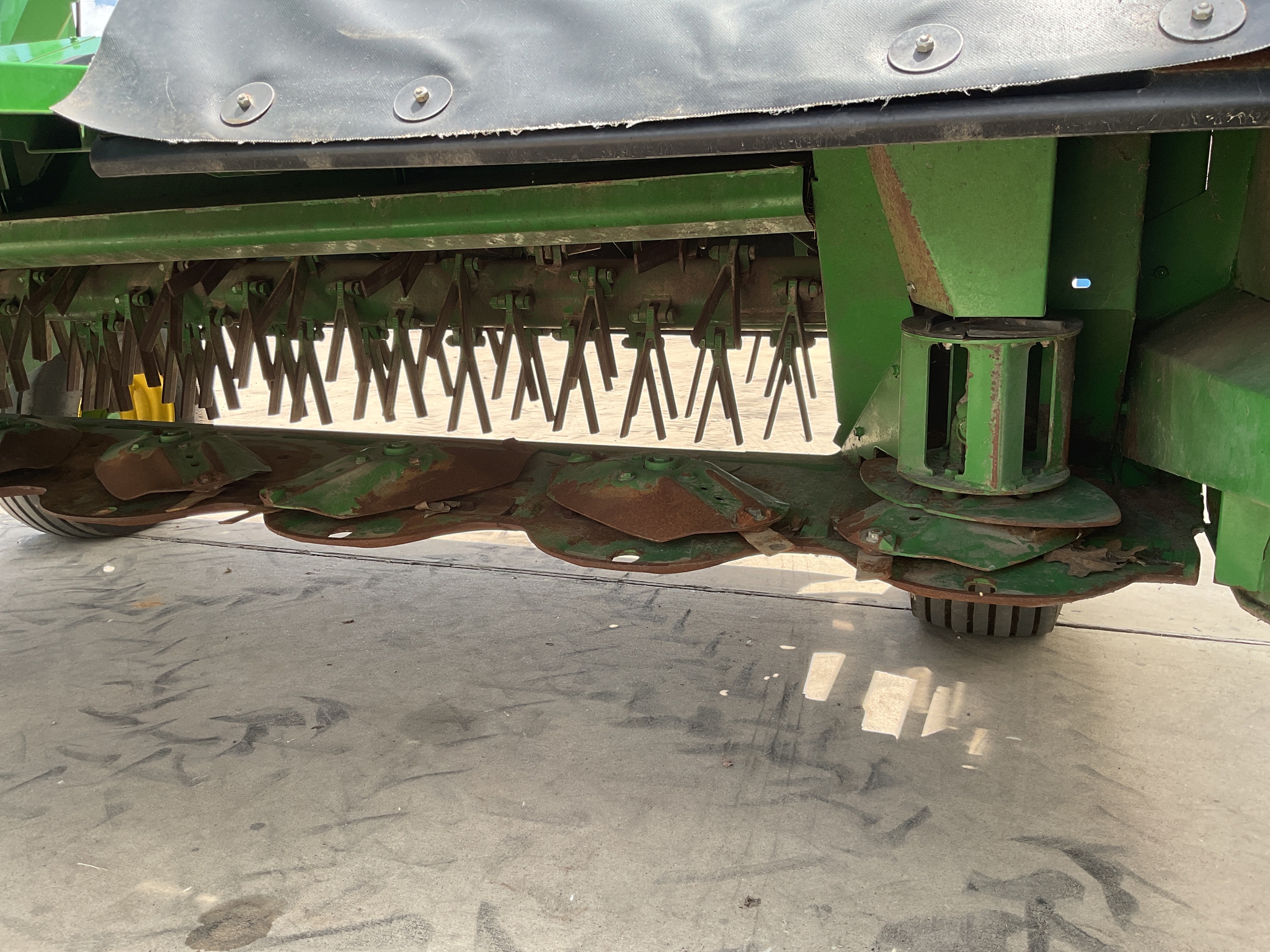 2023 John Deere C350 Image 8