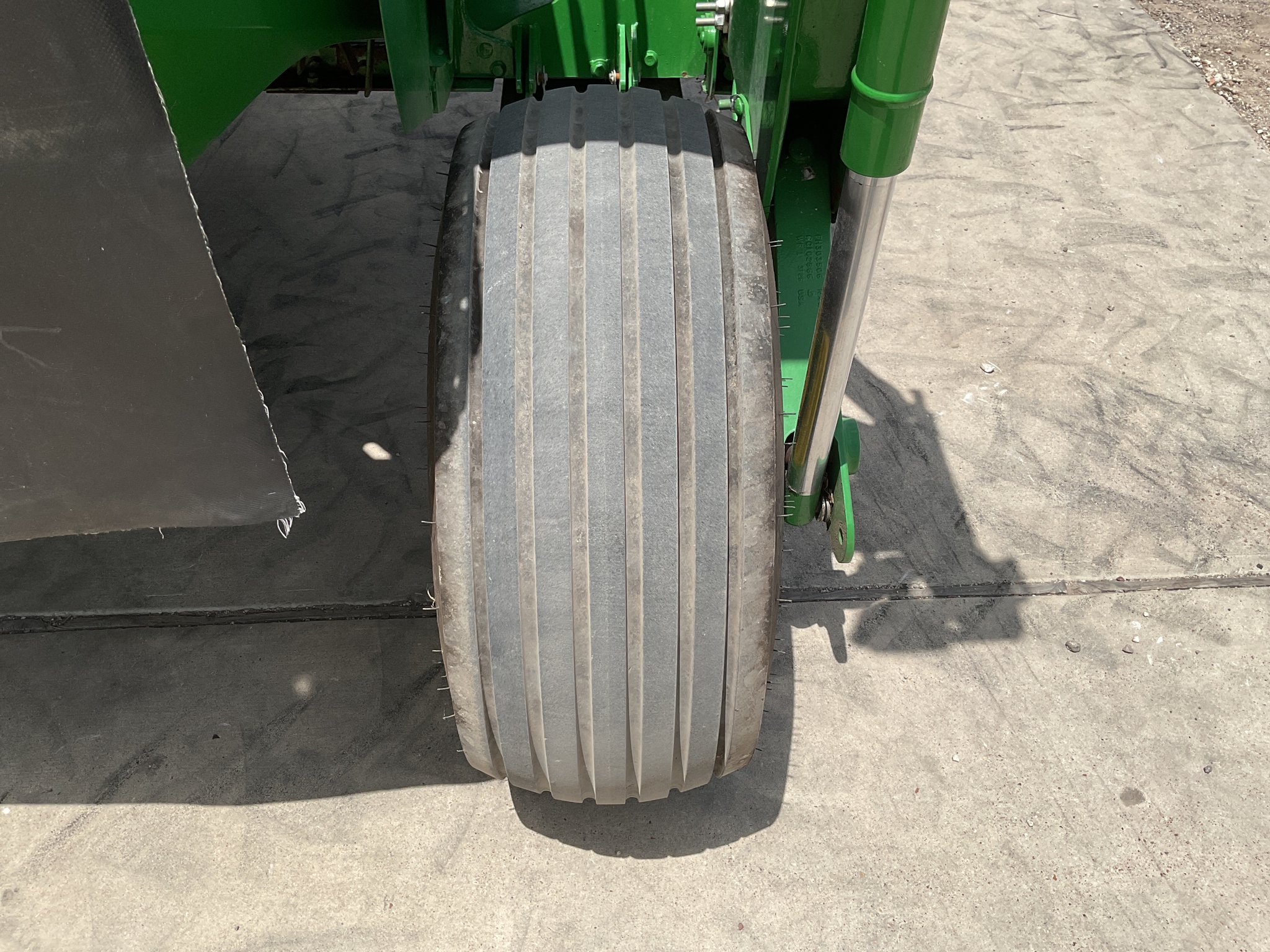 2023 John Deere C350 Image 22