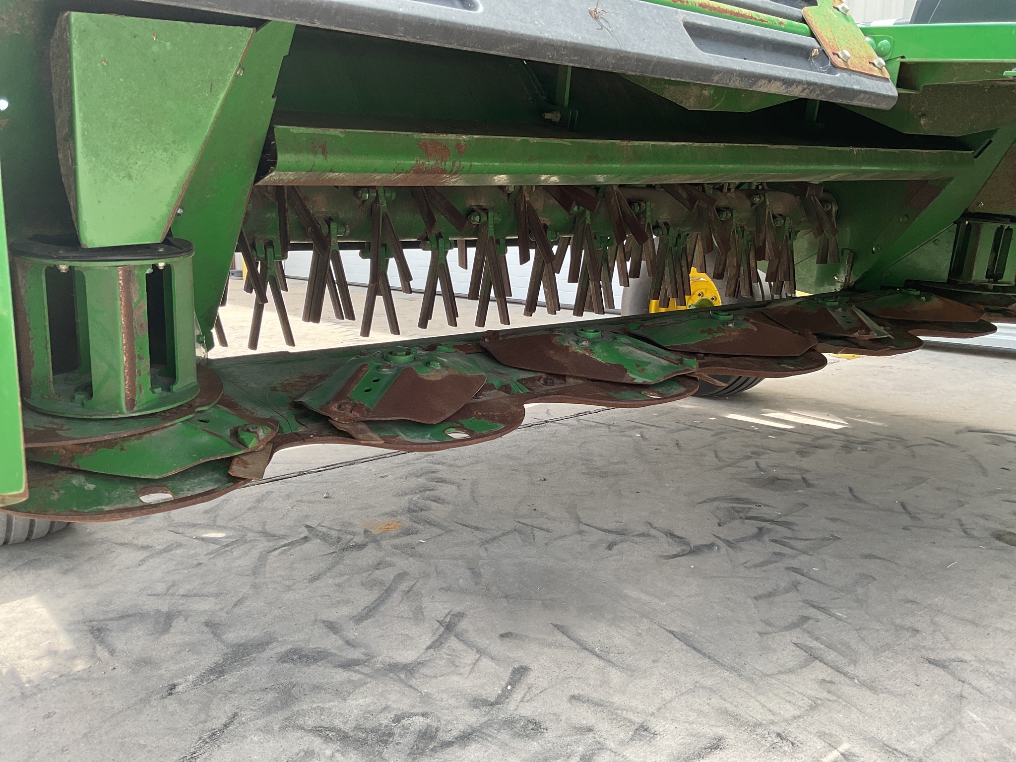 2023 John Deere C350 Image 9