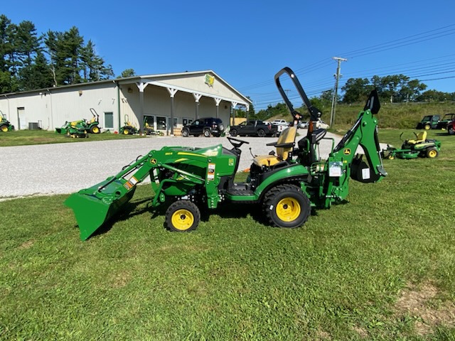 2025 John Deere 1025R Image 2