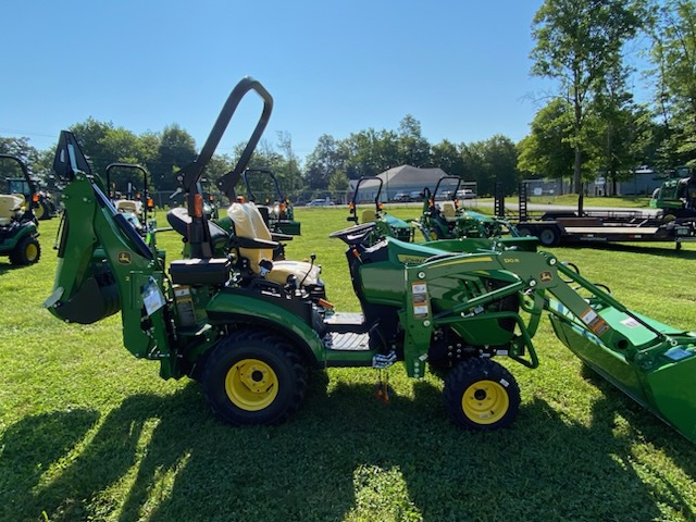 2025 John Deere 1025R Image 4