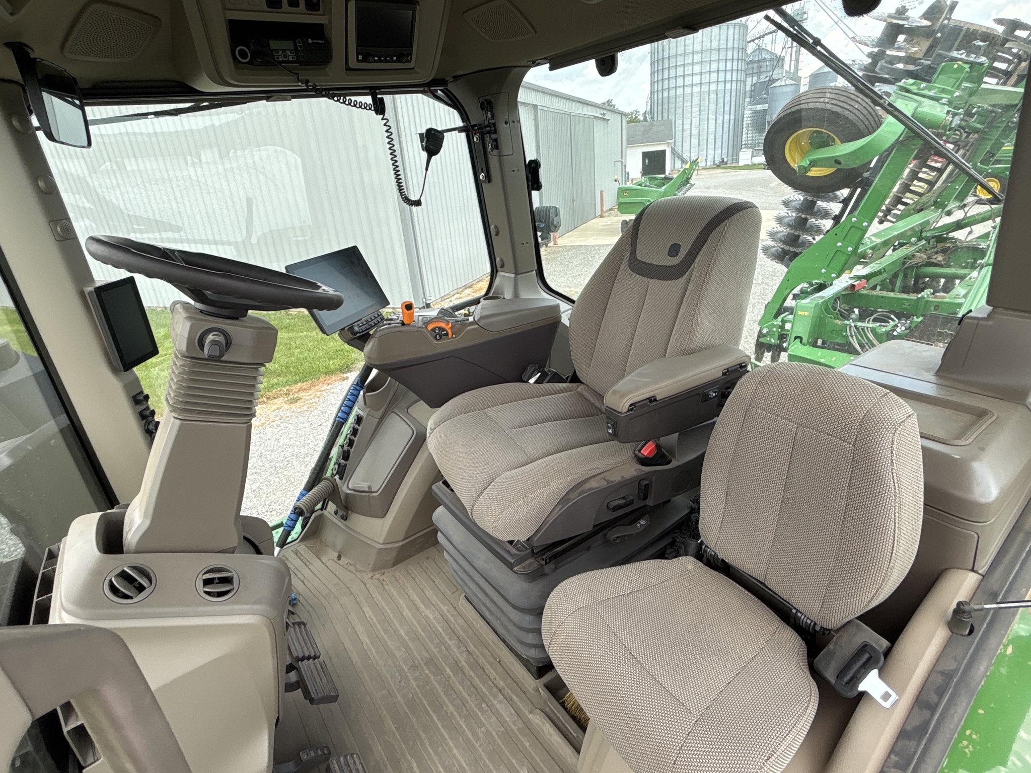 Used 2025 John Deere 8R 340 Row Crop Tractors at Koenig Equipment in Urbana, OH - PhotoXL7