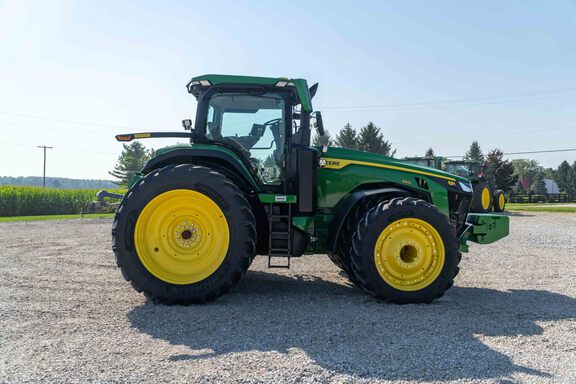 Used 2025 John Deere 8R 340 Row Crop Tractors at Koenig Equipment in Urbana, OH - Photo5