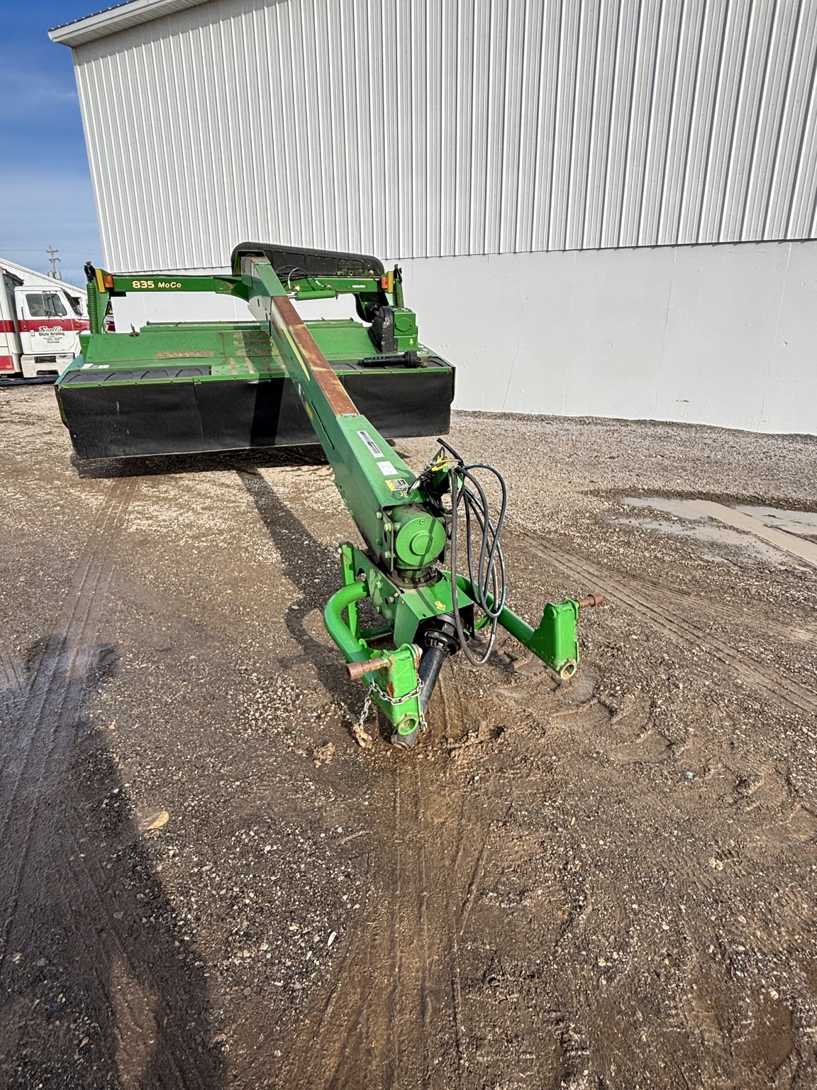 2011 John Deere 835 Image 7
