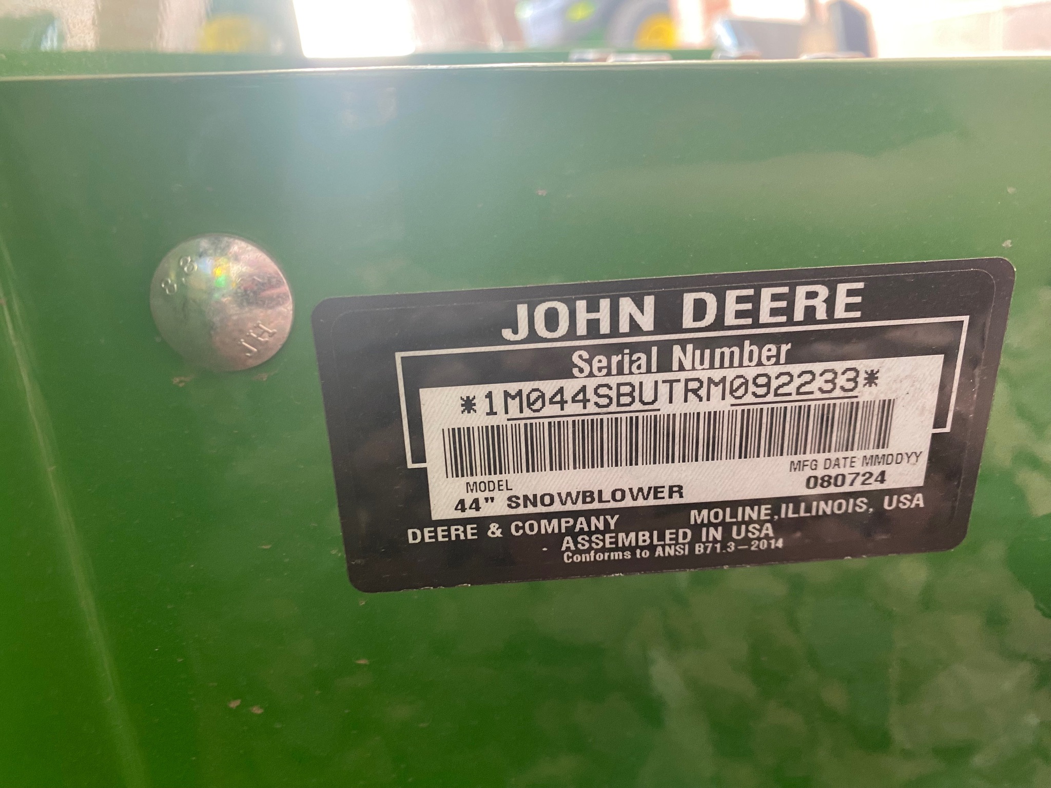2024 John Deere X570 Image 10
