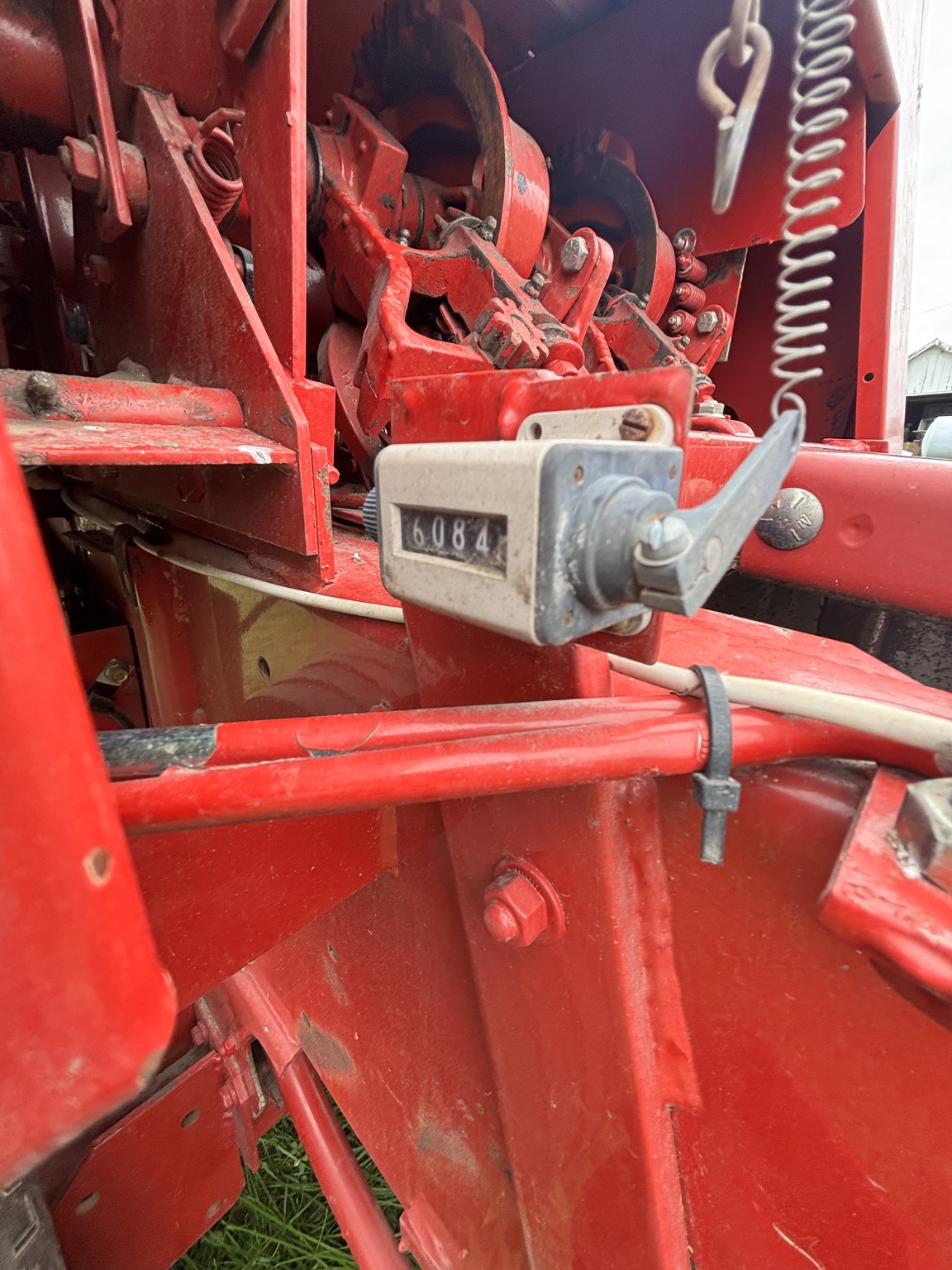 2005 New Holland 575 Image 4
