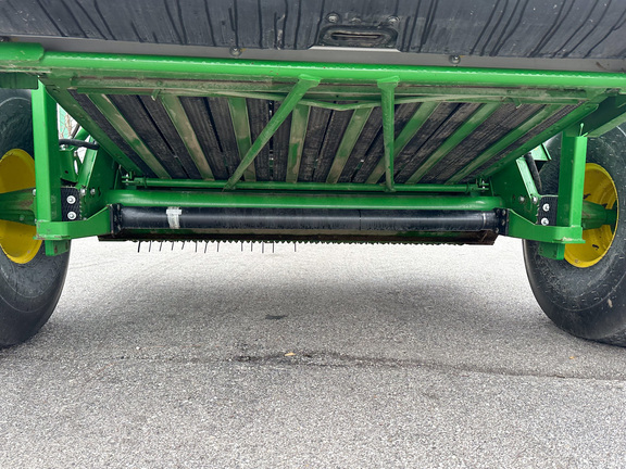 2018 John-Deere 560M