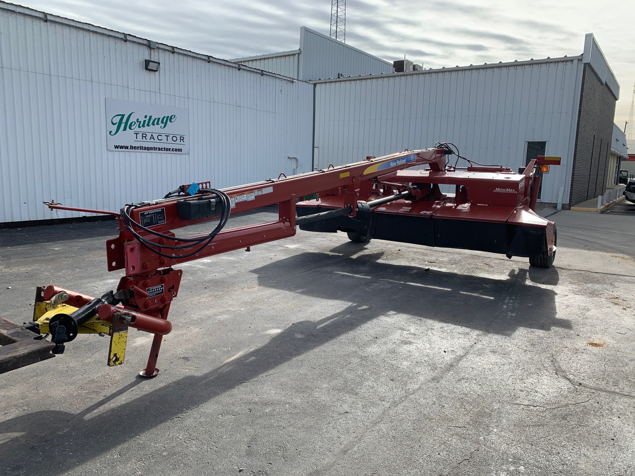  2011 New Holland H7450 at Heritage Tractor in Lamar, MO