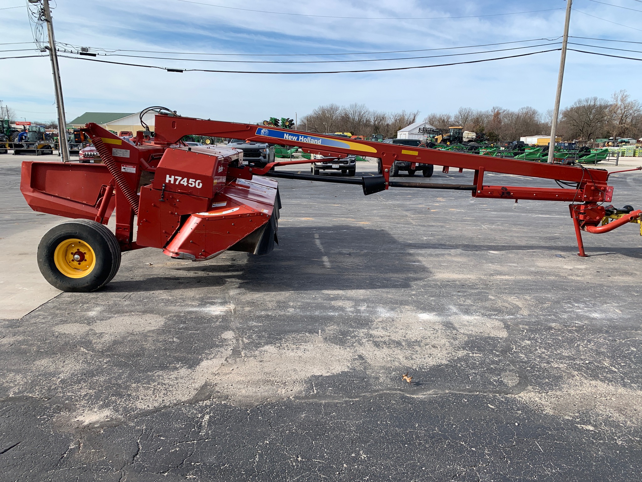  2011 New Holland H7450 at Heritage Tractor in Lamar, MO