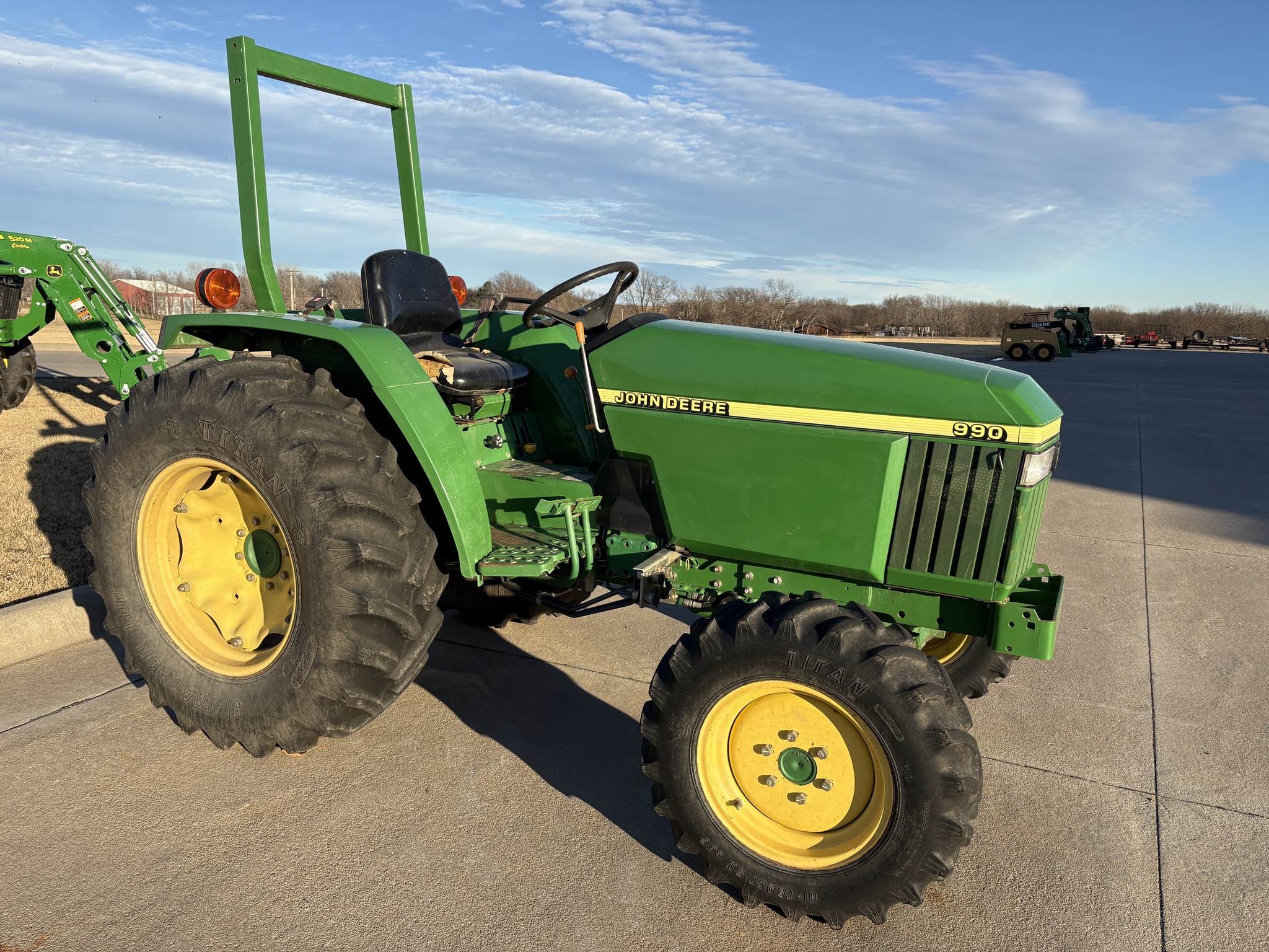 2006 John Deere 990 Image 2