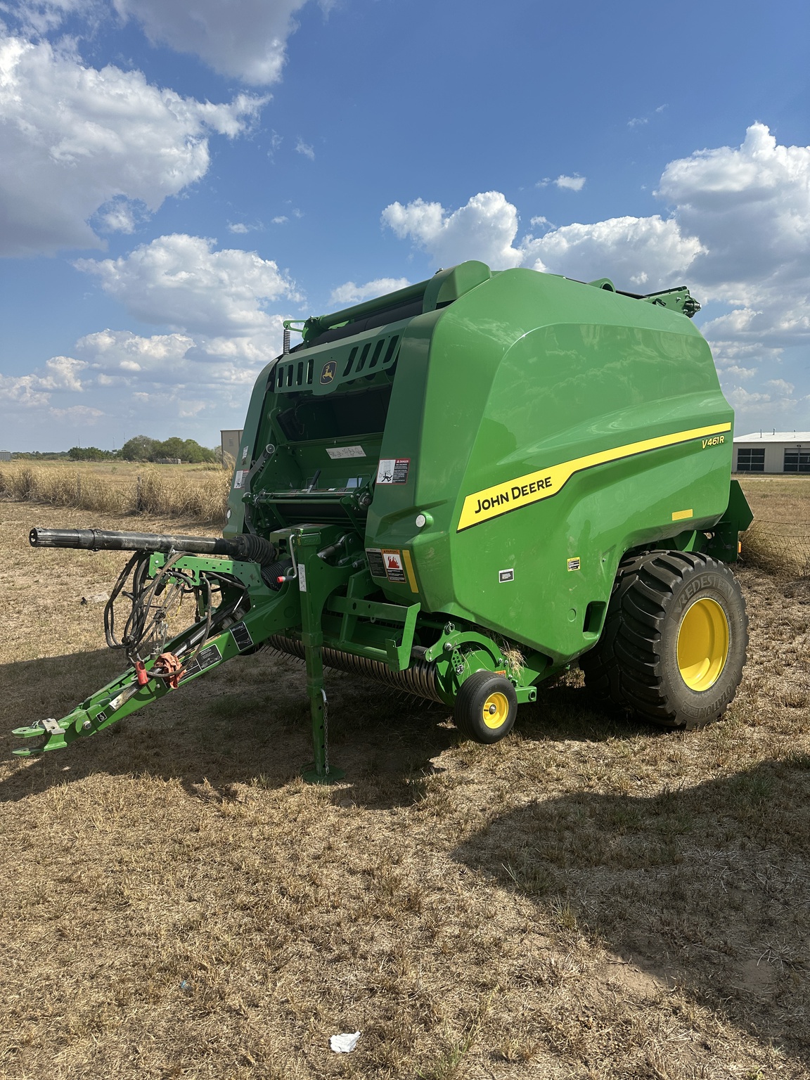 2024 John Deere V461R Image 1